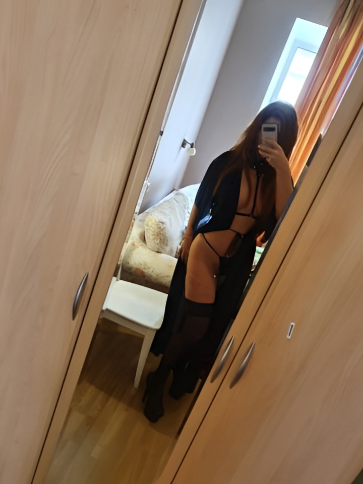 Лина привлекательная девушка из Братска цена от 2000 руб